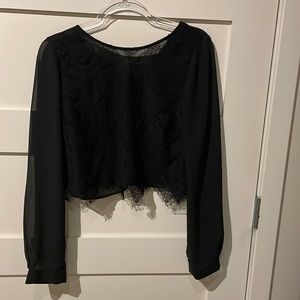 Long sleeve crop top